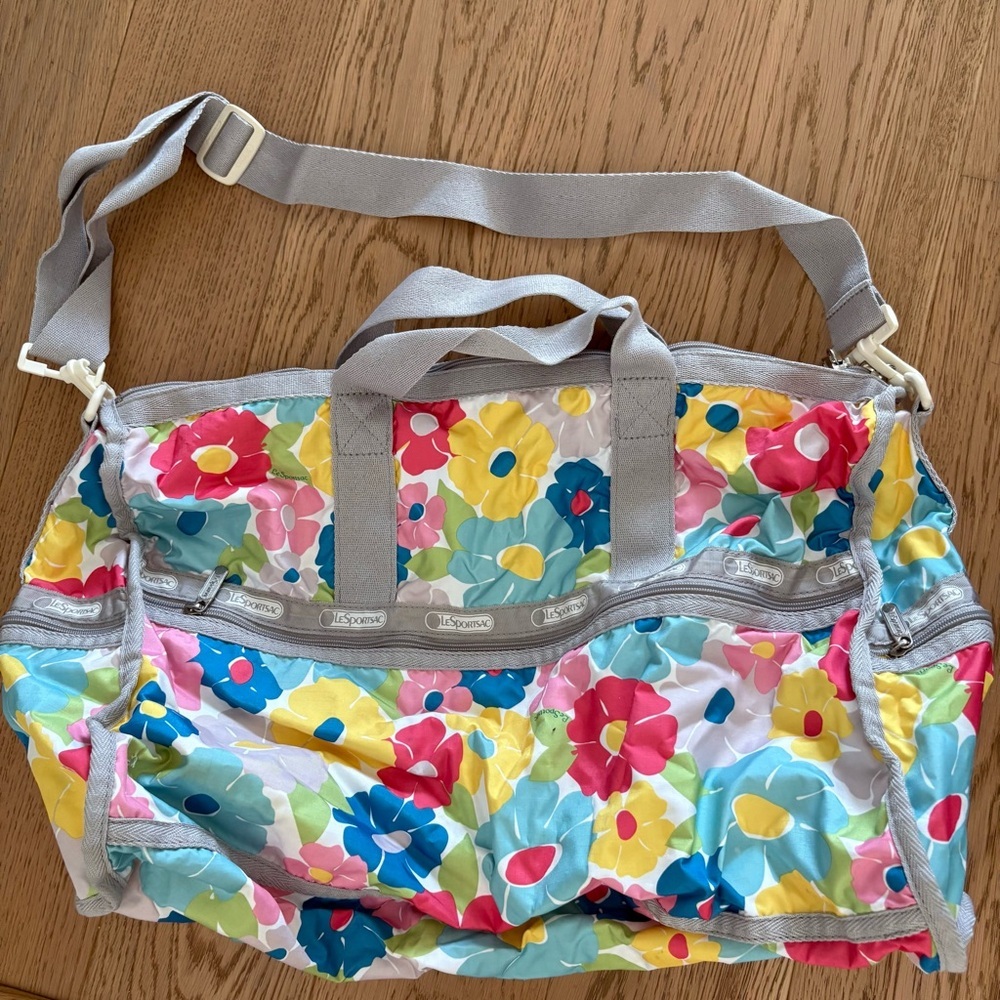 LeSportSac Medium Weekender Duffle